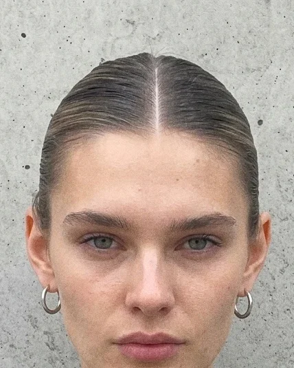 Saved AI influencer persona Klara Vane, ready to swap into any clip